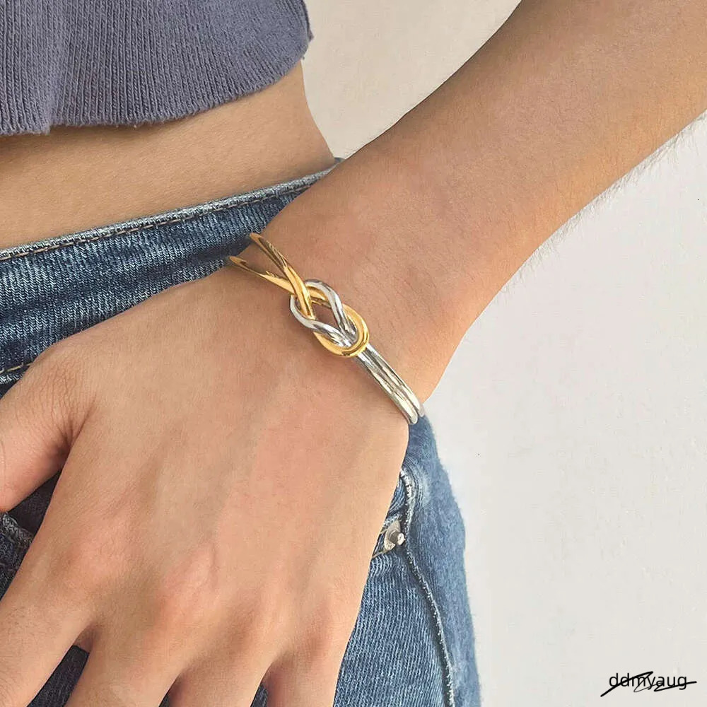 Designer Bangle Chic Stacking Accessory Elegant Unisex Wristwear Crafted From High-Quality Materials Bracelets ddmyAug