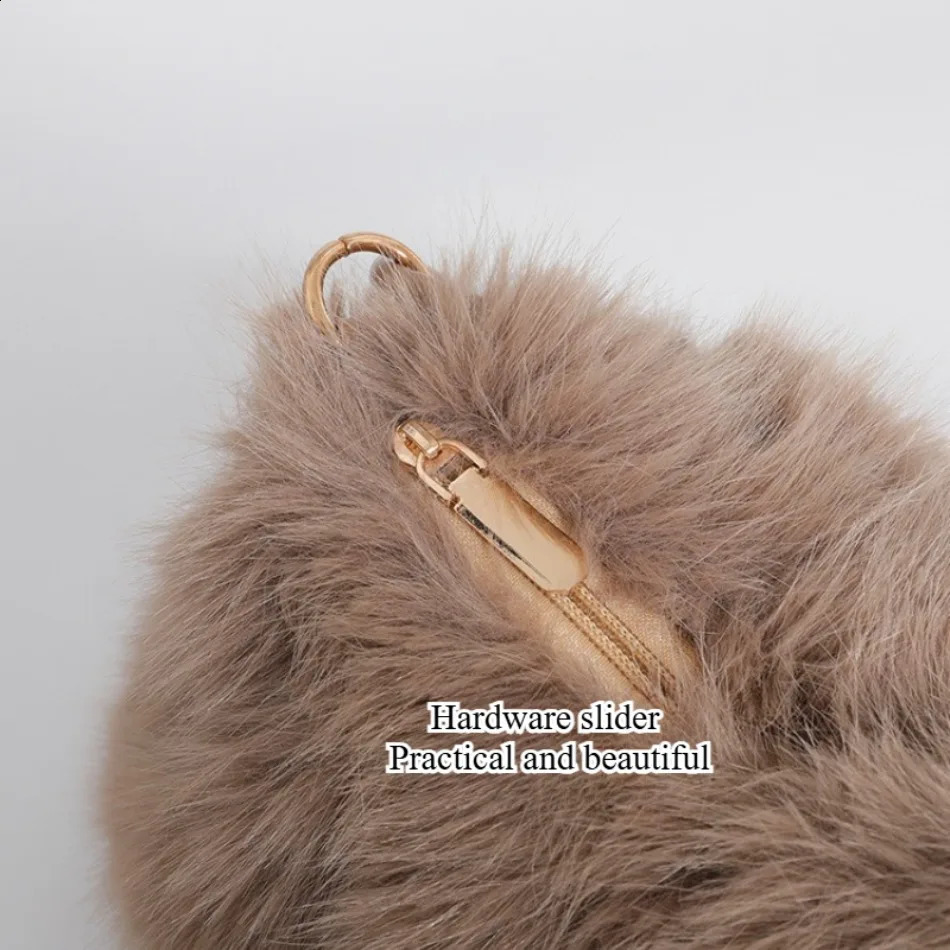 Autumn and winter sable armpit bag fashionable versatile plush shoulder bag senior sense of hand fur bags 250911