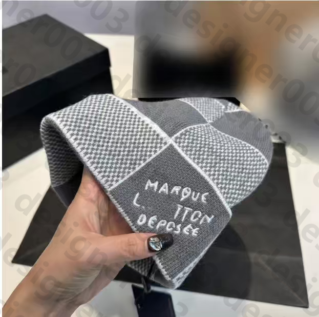 Beanie Bonnet Desig… - image