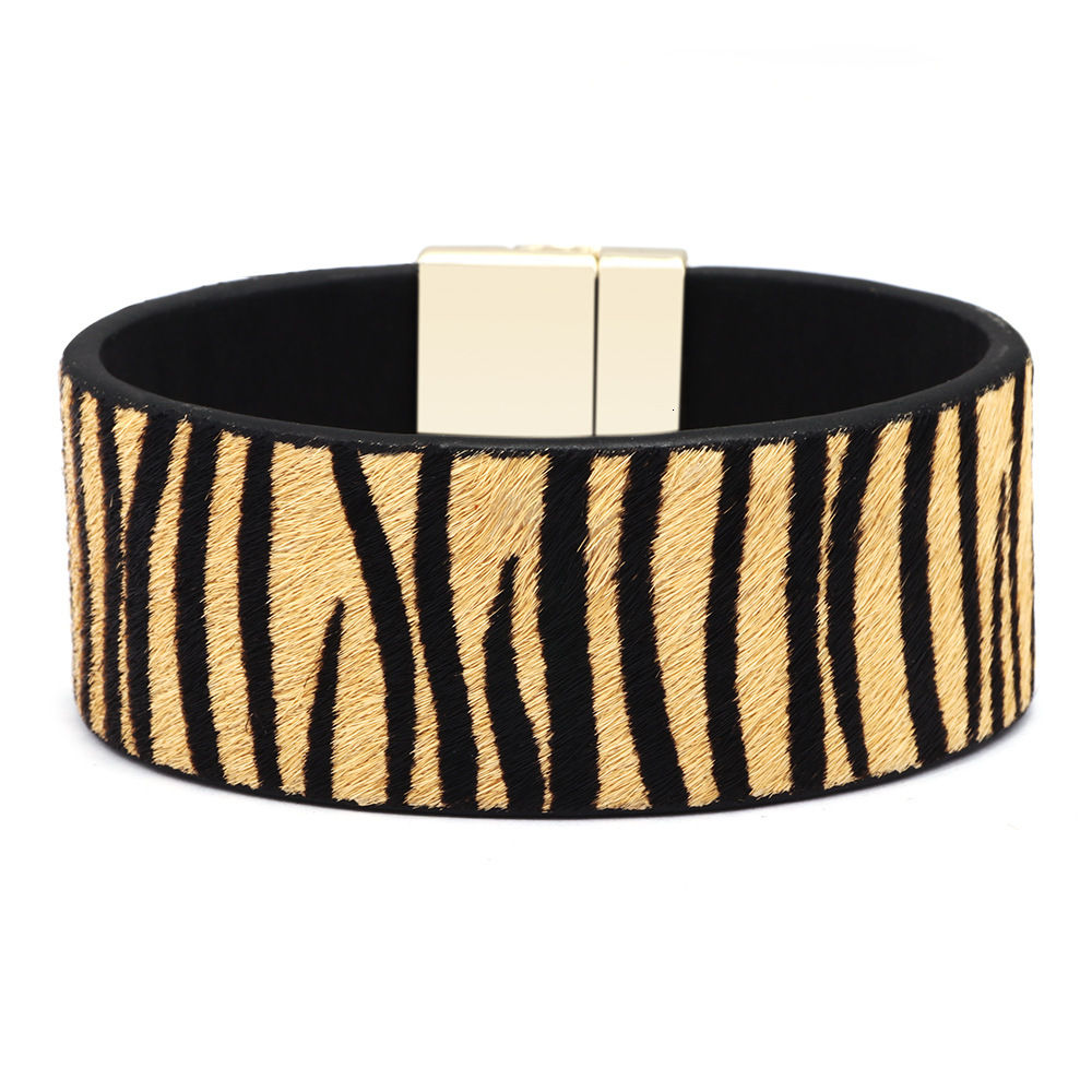 Best-selling Women's Magnetic Clasp Bohemian Style Horse Pattern Leopard Print Horsehair Bracelet High-end Feel ddmymoon