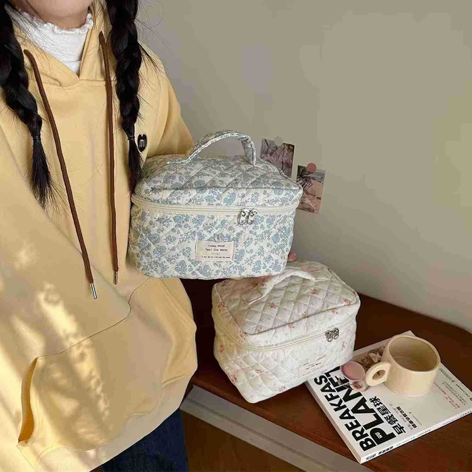 Makeup Bag Large Capacity Cute Cosmetic Bags for Women Floral Coquette Aesthetic Patchwork Travel Toiletry Make Up Organizer BagW250913