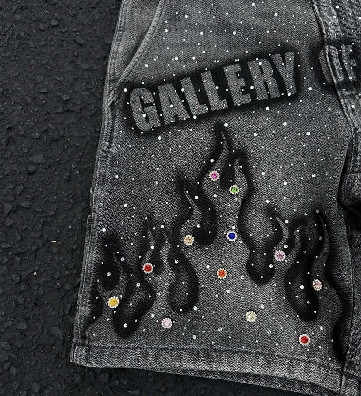 Men's Y2K Fashion Distressed Jeans Retro Rhinestone Flame Pattern Printing Casual Washed Denim Shorts Men Women High Waist Hip Hop Streetwear Des