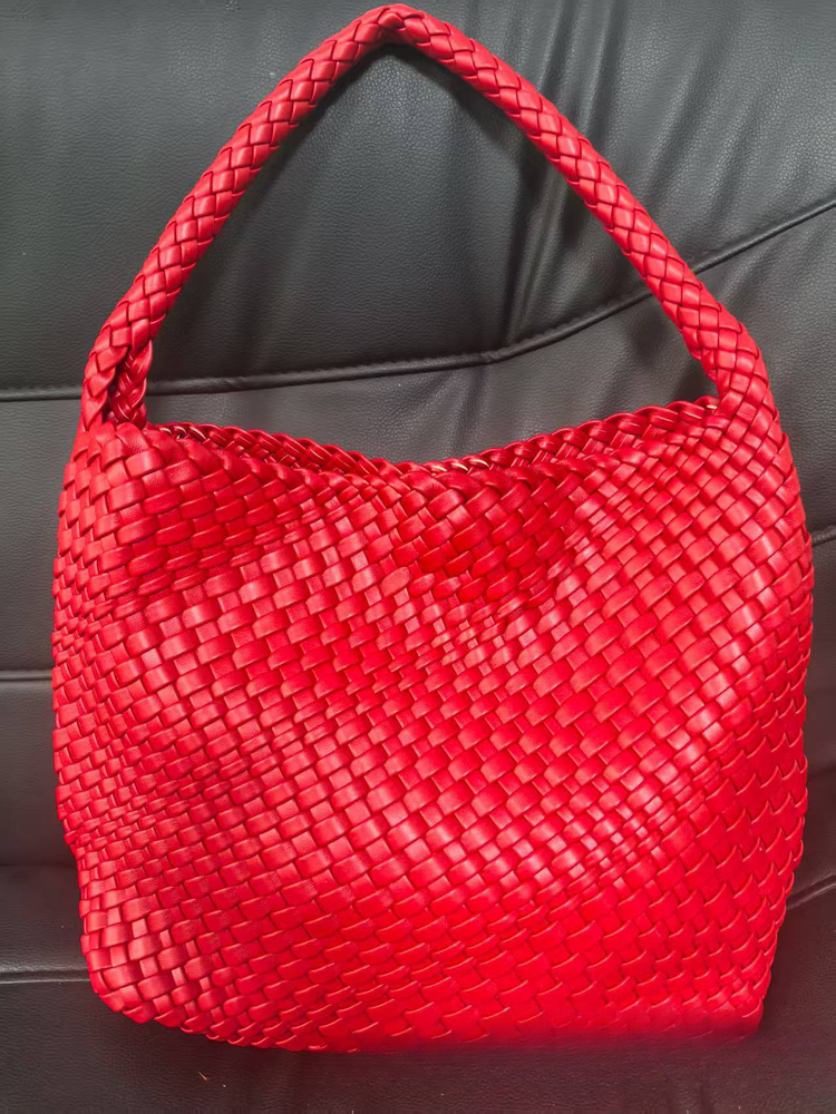 Free shipping autumn and winter series high-quality hand woven large capacity beach handbag high-end women's shoulder width handbag durable and t