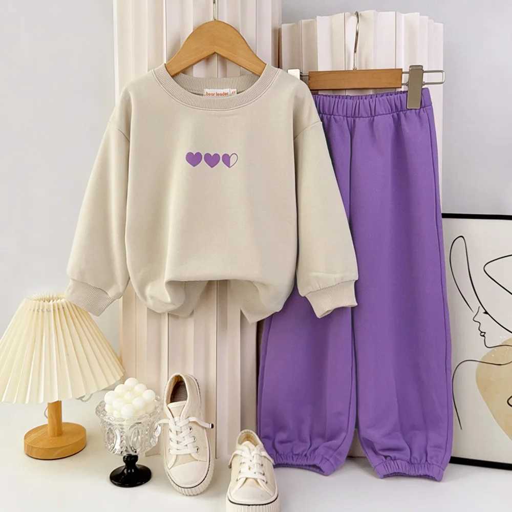 Autumn Fashion New Children Clothes Long Sleeve ONeck Top Solid Color Pants 2 Pcs Set 37 Years Girls Sports Casual Outfits C250913