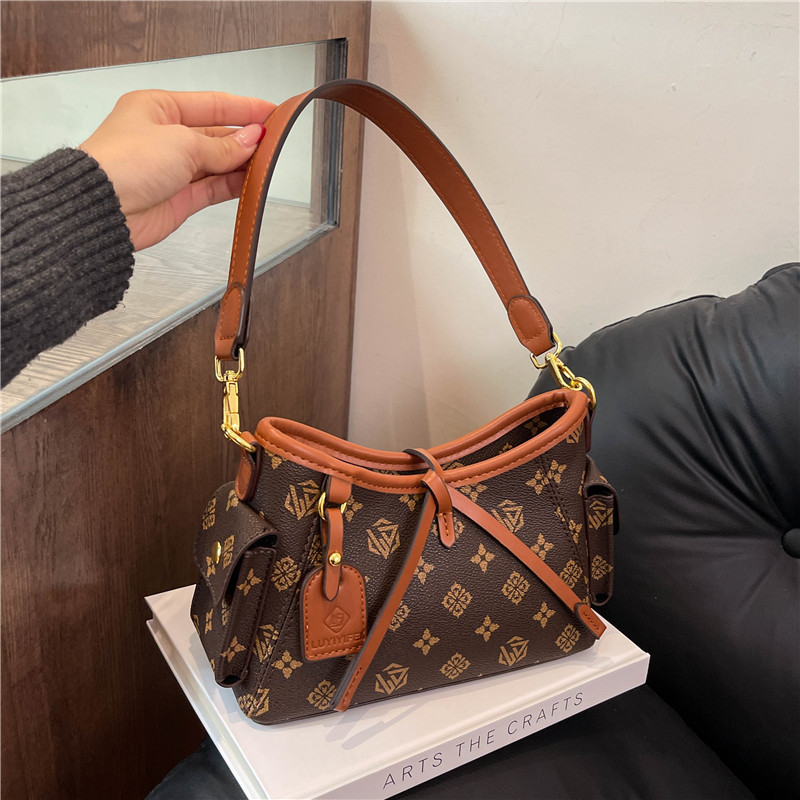 Free Shipping 2025 New Premium Tote Bag for Women Versatile Top Handle Casual Chic Retro Print Shoulder Crossbody Bag