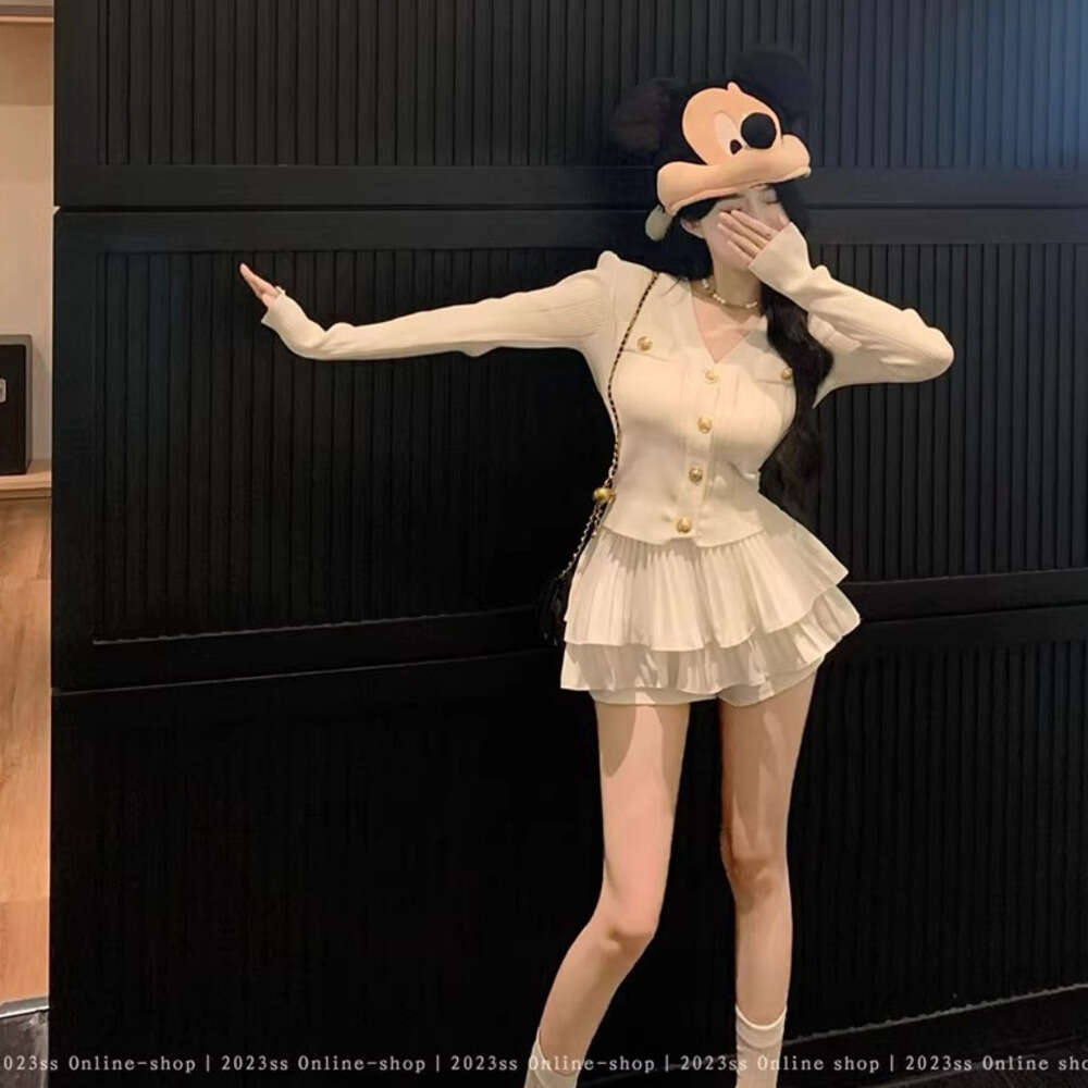 DHEssentials Chanel Style White Pure Desire Slimming Hot Girl Spring Summer New Long Sleeve Knitted Top and Half Skirt Two-Piece Set