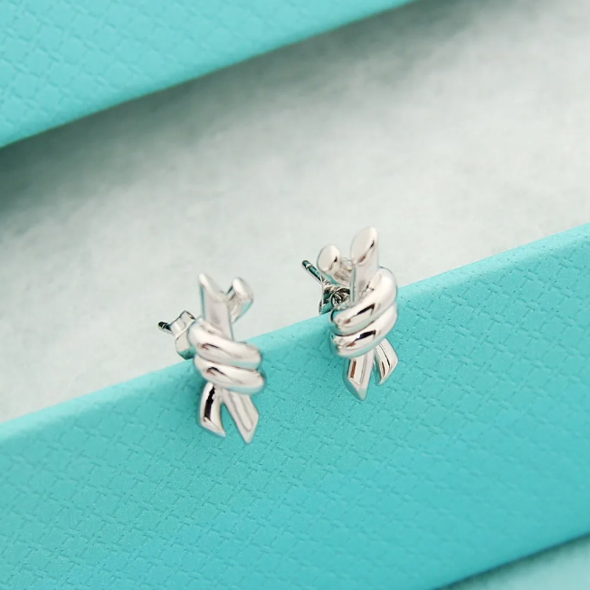 Hot Designer Heart Designer Luxury Jewelry Dia Letter Hoop Earrings Studs Classic Simple Lock Earring Sier Women C-shaped Drop Earrings Jewelry Gift