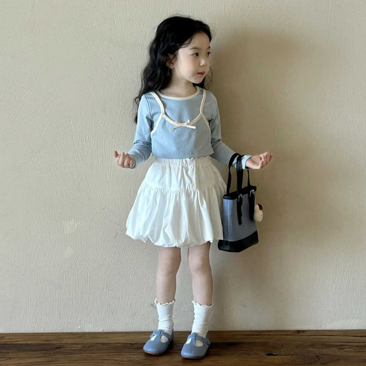 Girls Fake Twopiece Bottoming Shirt 2025 Spring New Childrens Longsleeved Top Medium and Small Children 27 Years Old Skirt C250913