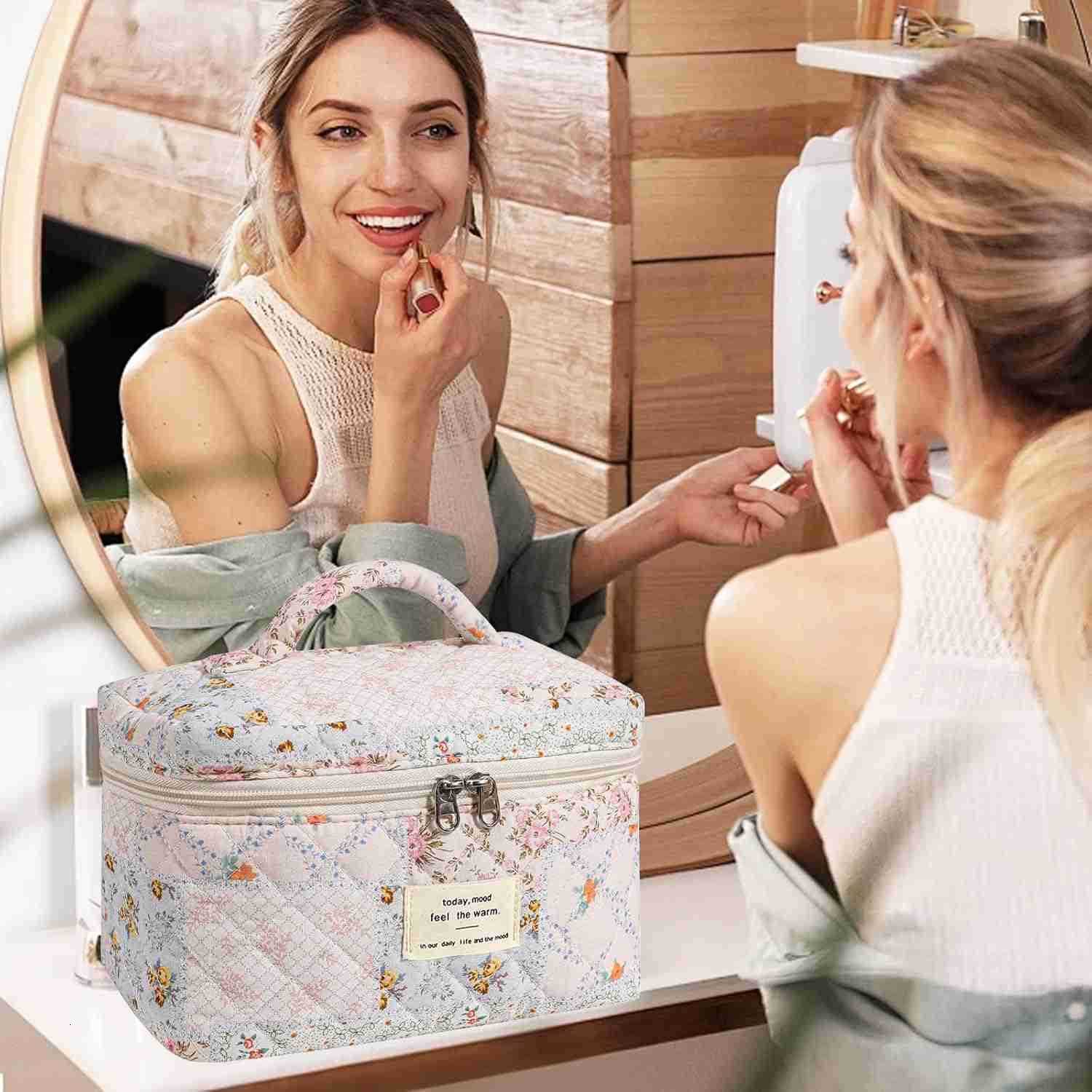 Makeup Bag Large Capacity Cute Cosmetic Bags for Women Floral Coquette Aesthetic Patchwork Travel Toiletry Make Up Organizer BagW250913