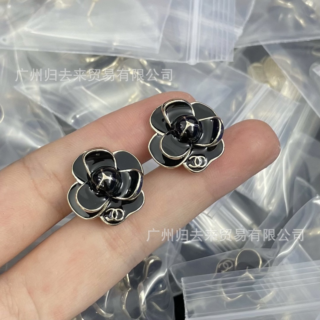 chanelearring designer luxury jewelry for men women gold silver woman double c enamel camellia earrings fashionable flower grandma channels chanelly