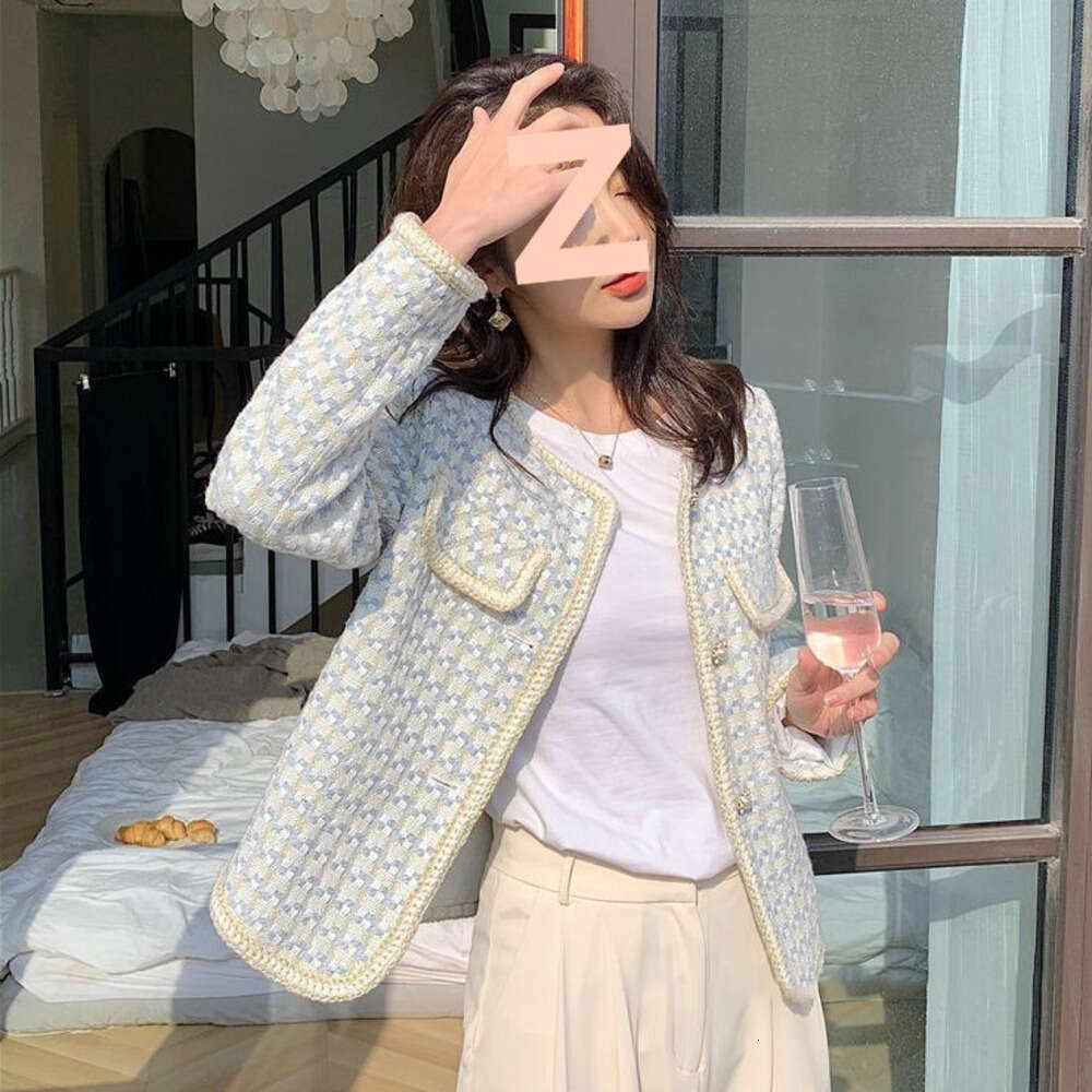 DHEssentials 2025 Spring and Autumn New French Tweed Little Chanel Style Jacket Versatile Stylish Super Beautiful Houndstooth Top for Women