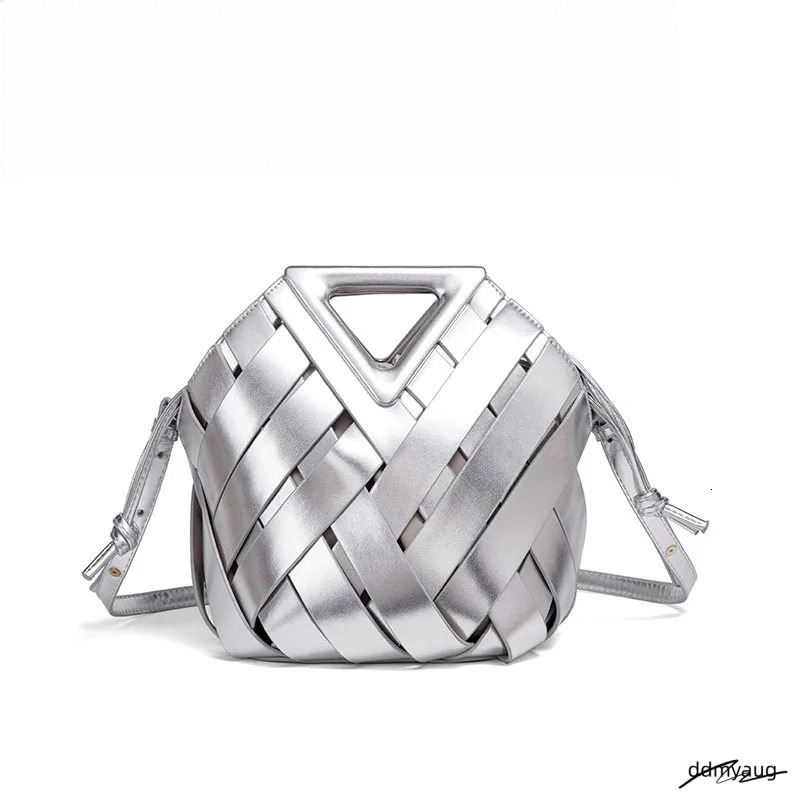 Diameter pattern woven evening bag, large capacity handbag, triangle shaped new handheld clip on ddmyAug