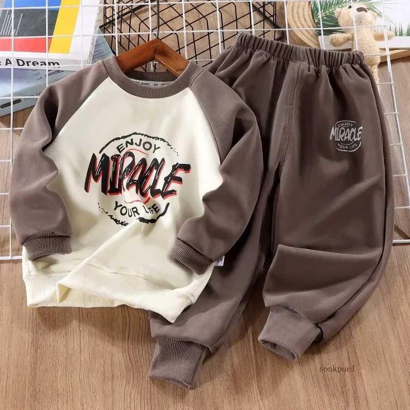 2PC 2025 Childrens Sweater Sports Sets Boys Letter Suit Spring Autumn New Kids Pants Tops Loose Fashion Casual Suit C250913
