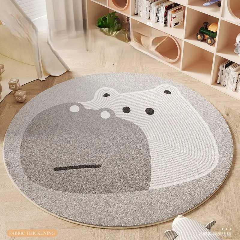 VIKAMA Cartoon Bear Round Bedroom Bedside Imitation Cashmere Carpet Childrens Room Home Sofa AntiSlip Carpet Home Decoration C250913