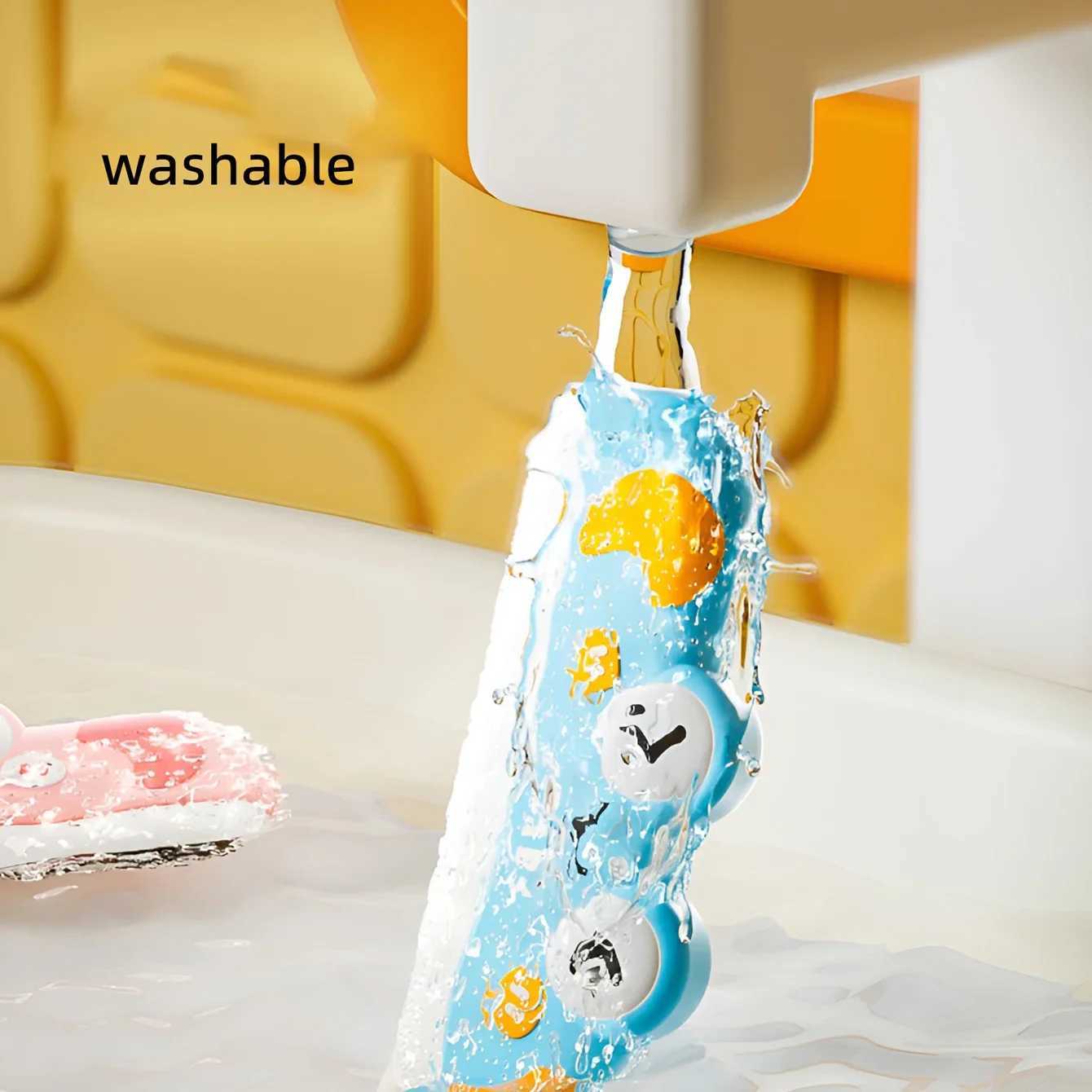 32Hole Beginner Whistle 1pcs Cartoon Harmonica Toys Cute Crab Design Washable ABS Gift for Kids Musical Learning Tool C250913