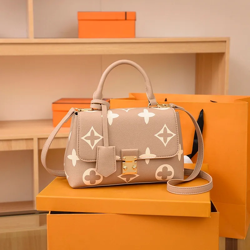 Top 09A designer luxury sheepskin fashion classic printed shoulder bag women's daily commuting travel handbag 25cm 34cm optional