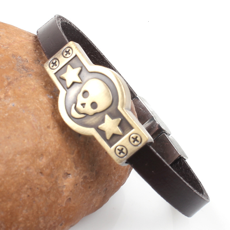 Yiwu Small Commodity Accessories Temu Overseas Hot Selling Punk Bracelet Skull Cowhide Boutique Hand Jewelry ddmymoon