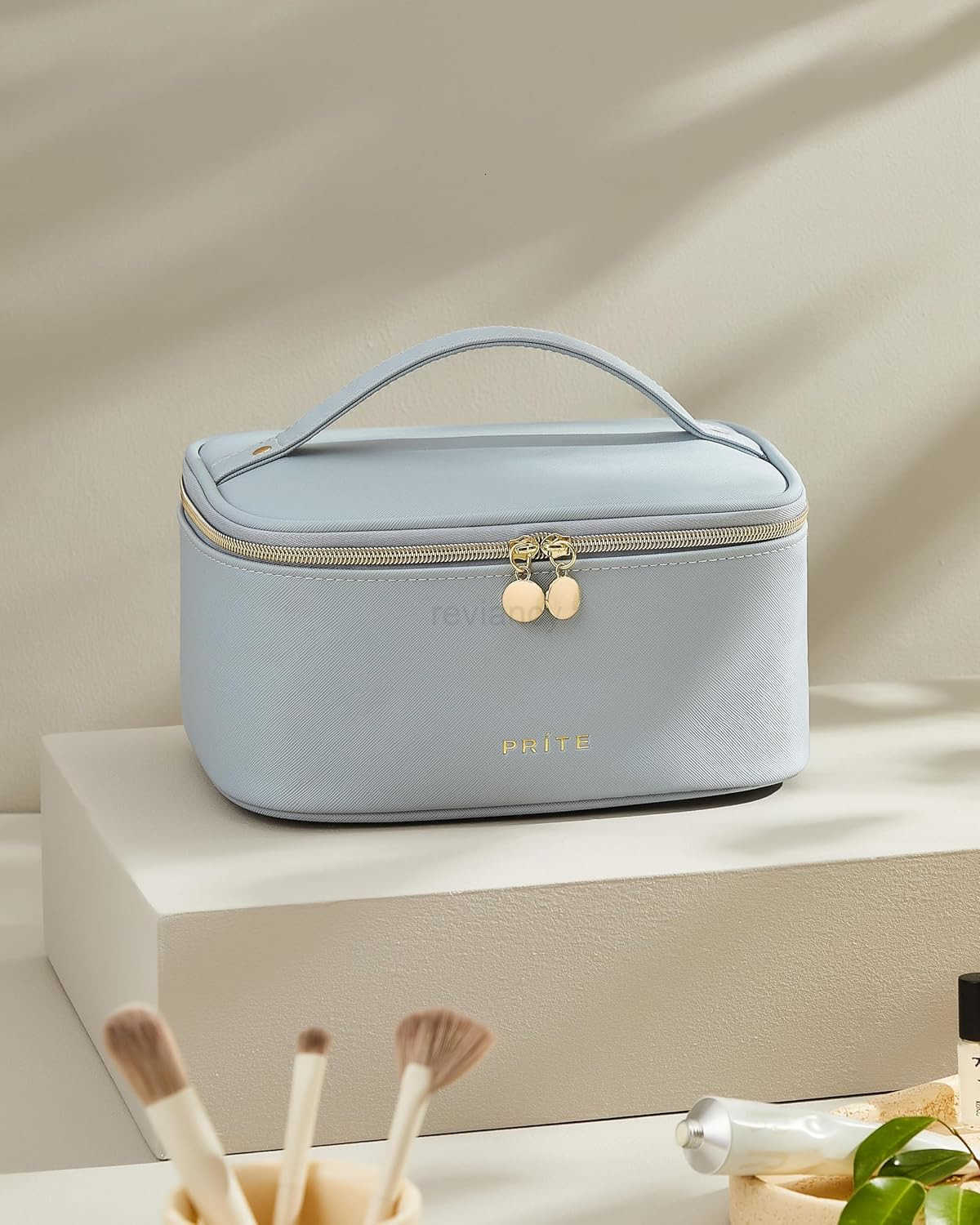 Bag Portable Cosmetic Organizer with Brush Holder Waterproof Travel Toiletry Bag for Women with Handle and Divider BlueW250913