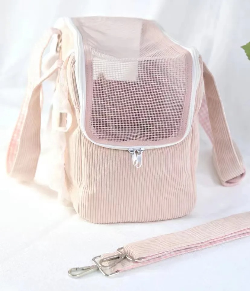 Dog out carrying bag Pet small dog and cat bag Single shoulder crossbody travel cat handbag lightweight airline case Dog bag