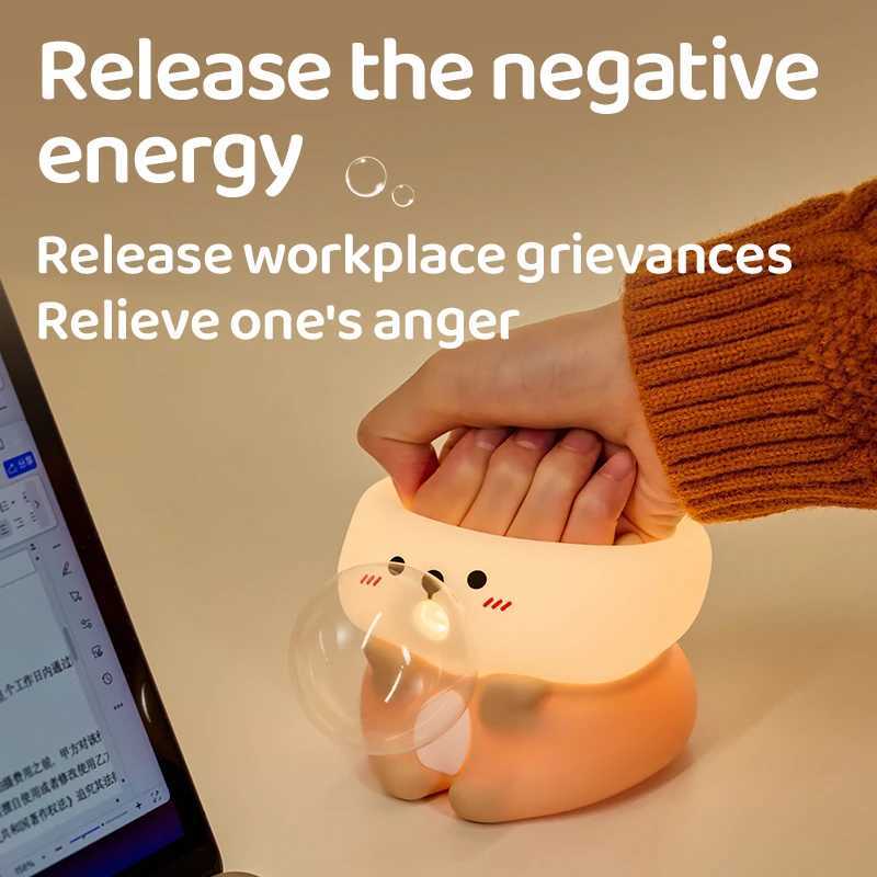 Adorable BubbleBlowing Otter Silicone Night Light Soft Glow for Bedside Lamp Funny Kid Gift for Toddler Safe Cute Nursery Decor C250913