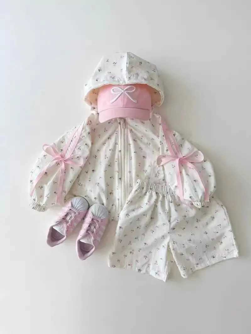 Summer New Children Long Sleeve Sunscreen Set Baby Girls Hooded Cardigan Coat Toddler Floral Bow Shorts Suit Kids Casual Outfits C250913