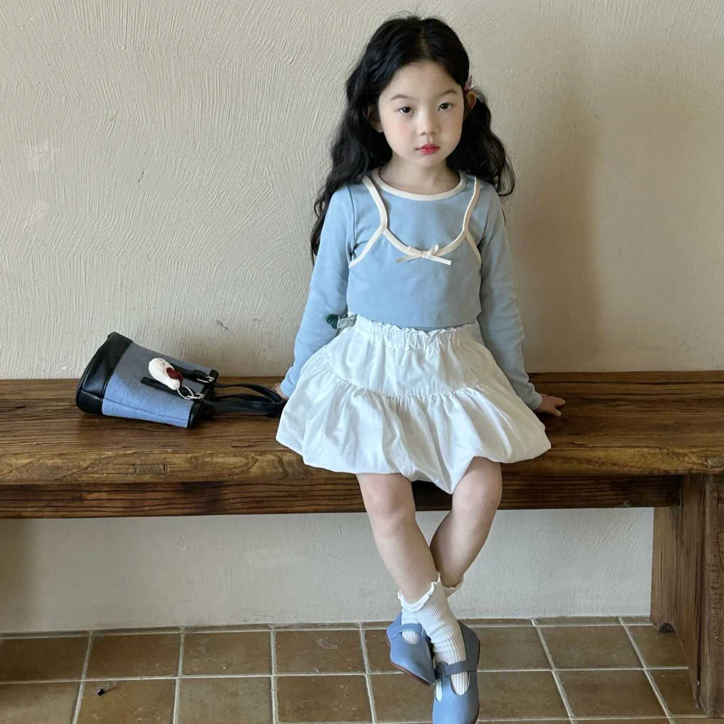 Girls Fake Twopiece Bottoming Shirt 2025 Spring New Childrens Longsleeved Top Medium and Small Children 27 Years Old Skirt C250913