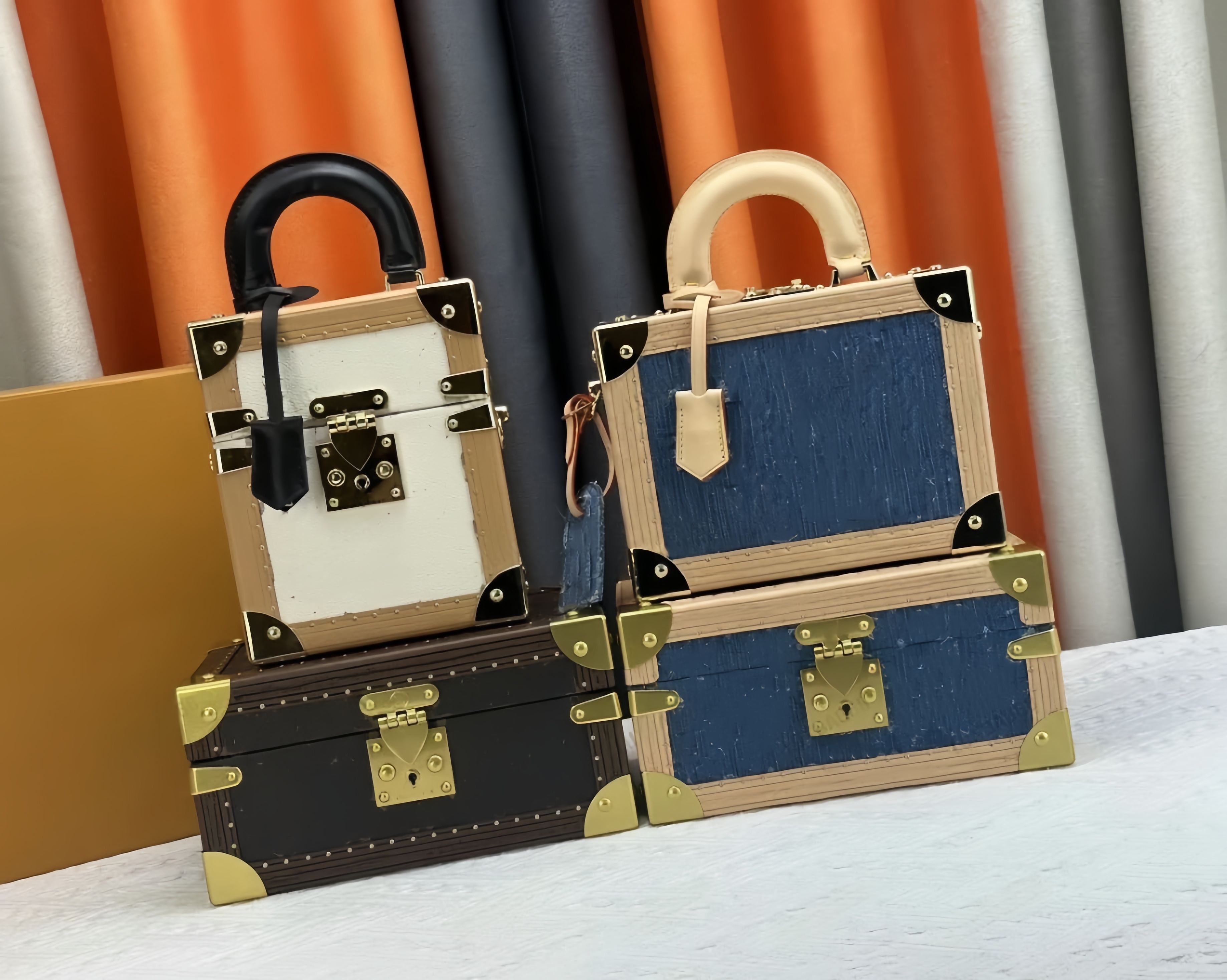 The Camera Box Tote Bag Highs Quality Box Shoulder Bag M10079 Old Flower Cross body Bag Small Handheld Wallet Detachable Strap Lock Buckle Angle Metal Design