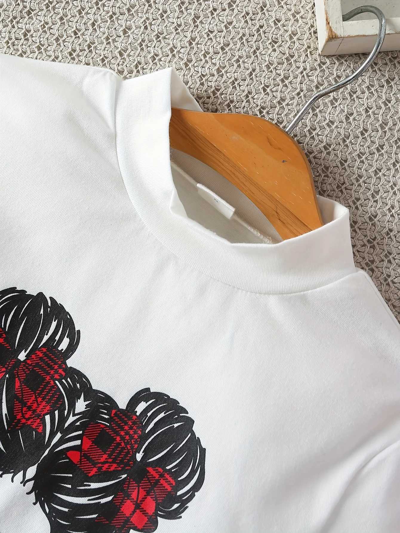 Girls Skirt Suit Spring Fall LongSleeved Bottoming Shirt Medium and Large Childrens Girls Top Plaid Skirt TwoPiece Set C250913