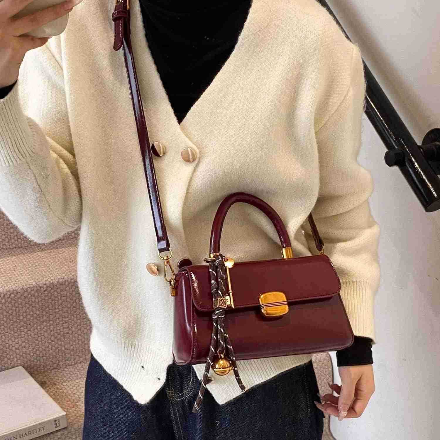 Shoulder Bags Retro Classic Purse Clutch Shoulder Simple HandBag with Zipper Closure Crossbody for WomenW250913