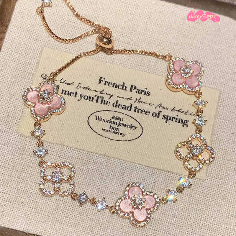 Gold Tone Clover Shaped Link Bracelet Shell & Crystal Accents Elegant Party Daily Wear Gift For Her High Quality And Stylish Jewelry ddmythur