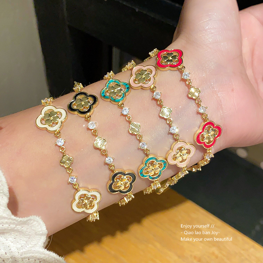 Gold - Toned Bracelet With Pink Floral Motif And Rhinestone Accents Delicate Daily & Elegant Jewelry Gift For Her High - Quality And Stylish Accessory