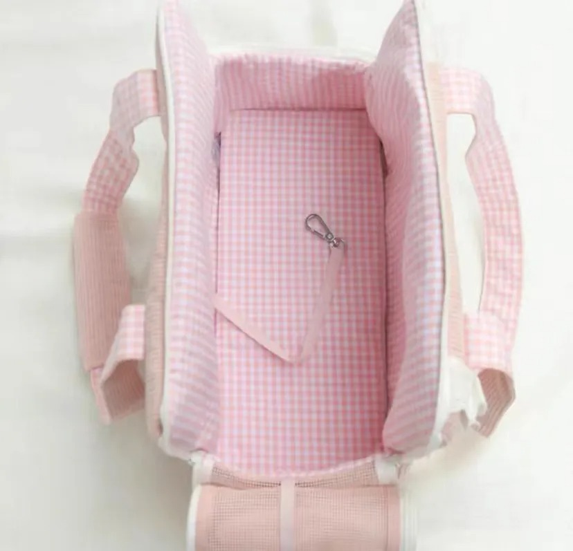 Dog out carrying bag Pet small dog and cat bag Single shoulder crossbody travel cat handbag lightweight airline case Dog bag