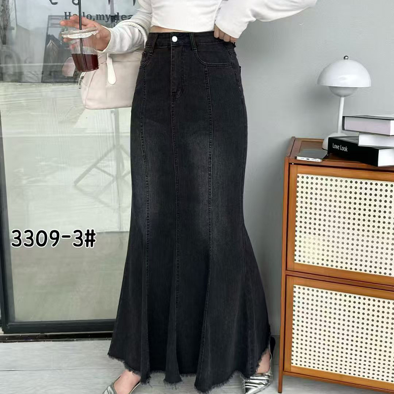 High-Waisted Denim Mid-Length Skirt - Autumn Style With Fringed Edges