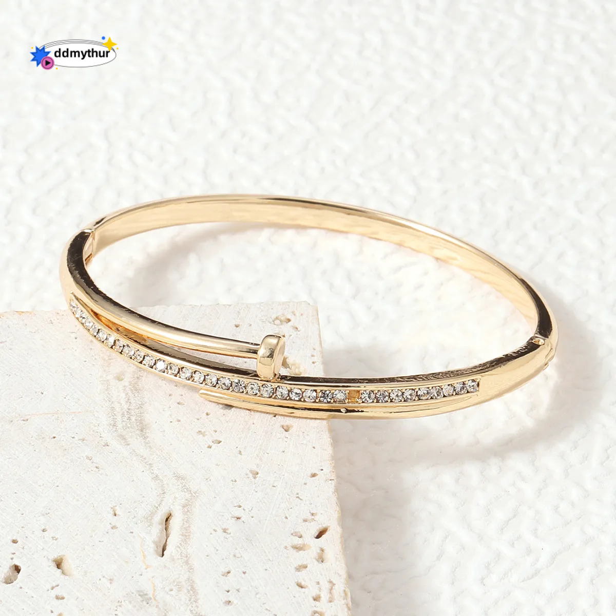 Bracelet Designer jewelry for women Creative Fashion with Extendable Clasp Copper Micro Inlaid Zirconia Stud Bracelets Holiday vacation gifts ddmythur