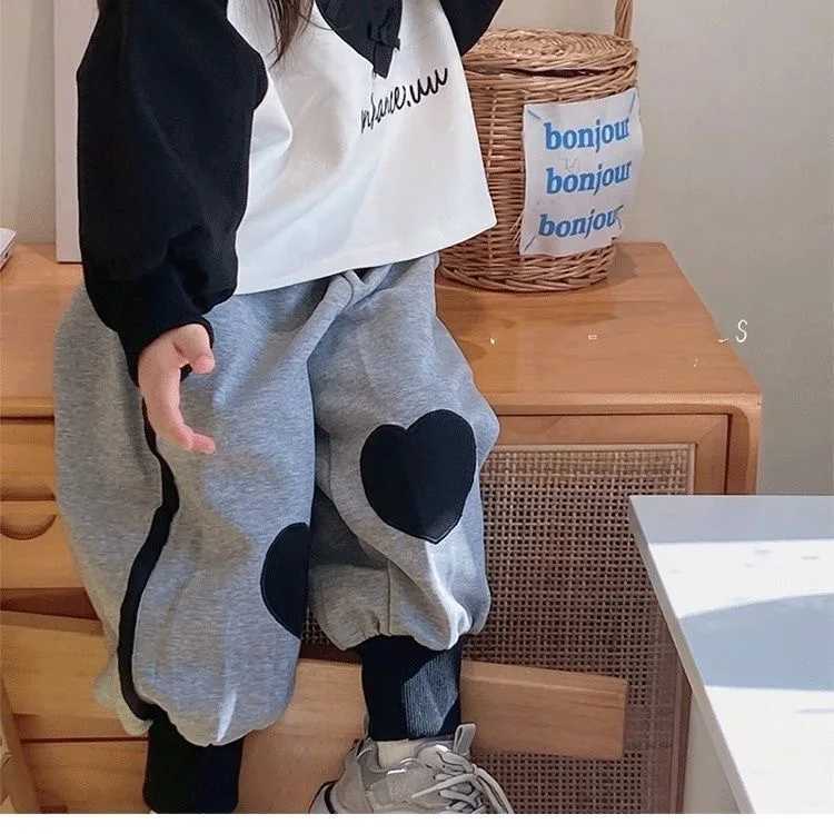 Kids Baby Girls 2PCS Clothes Set Autumn Spliced Raglan Long Sleeve Bow Sweatshirt Suits Loose Love Patchwork Sports Pant Outfits C250913