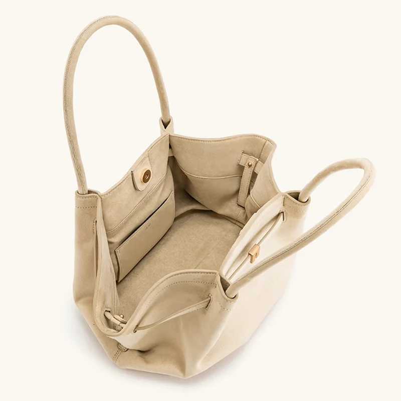 2025 Womens Fashion Commuter Leather Handbag Large Capacity Suede Shoulder Commuter Dumpling Bag Shoulder Bag L250912