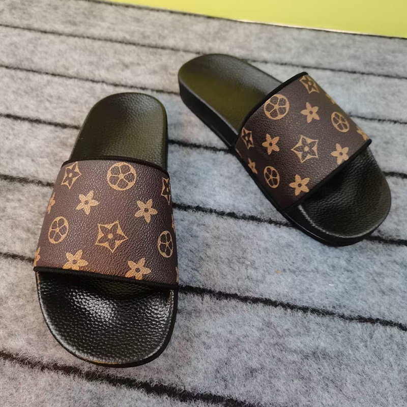 Free shipping for 2025 summer fashion slippers men's monogram outerwear black brown white large size 36-45