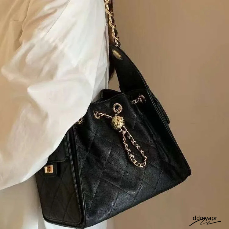 Insulated Chic Nanfeng Handbags: Modernized Fashionable Accessory Perfect For Daily Use ddmyapr