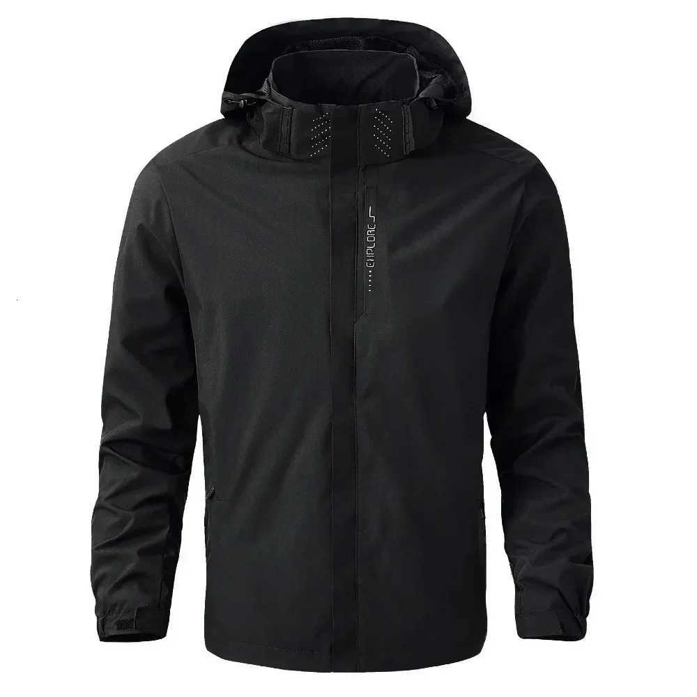 Mens Waterproof Rain Jacket Lightweight Outer Hooded Outdoor Raincoat Hiking Windproof Jacket Climbing Outdoor Jackets Z250913