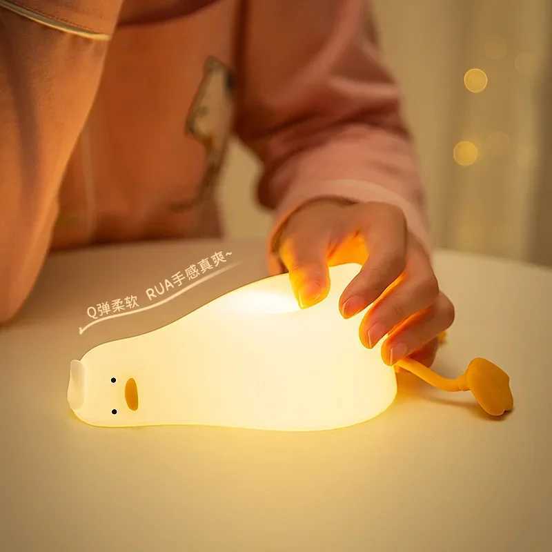 Silicone Lying Flat Duck Night Light Cute Yellow Duck 3Level Light Up Bedside Desk Touch Night Lamp Kids Room Kawaii Decoration C250913