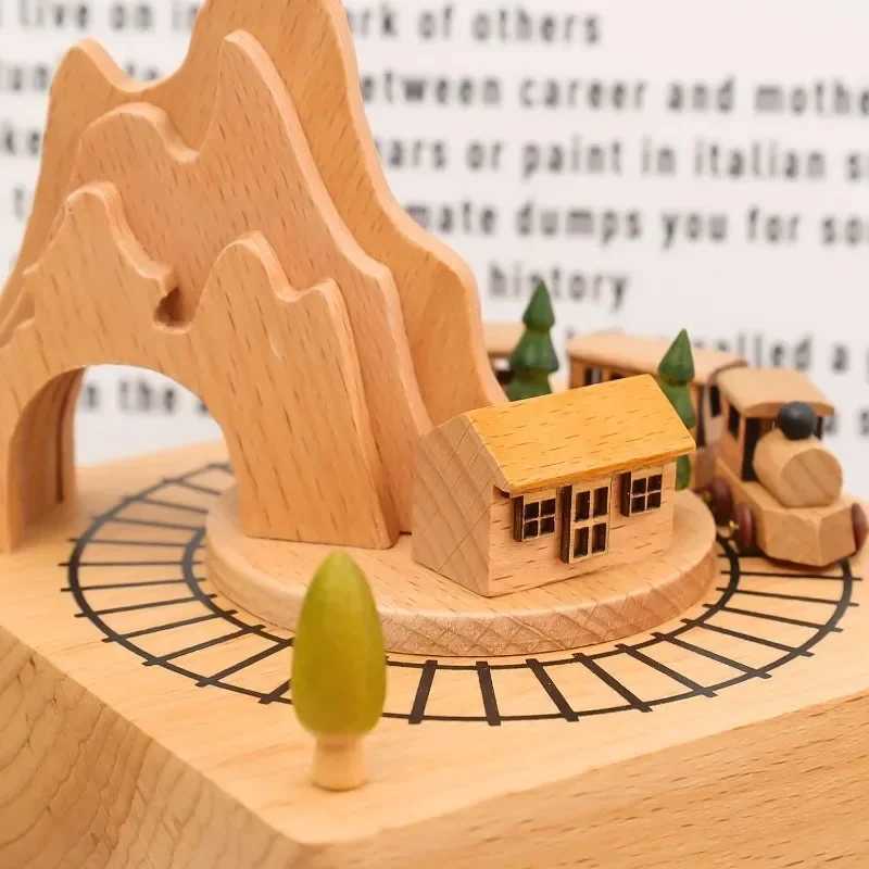 Retro Little Train Music Box Wooden Musical Box with Beautiful Music Home Room Table Decor New Year Xmas Birthday Party Kid Gift C250913
