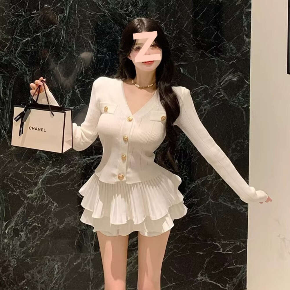 DHEssentials Chanel Style White Pure Desire Slimming Hot Girl Spring Summer New Long Sleeve Knitted Top and Half Skirt Two-Piece Set