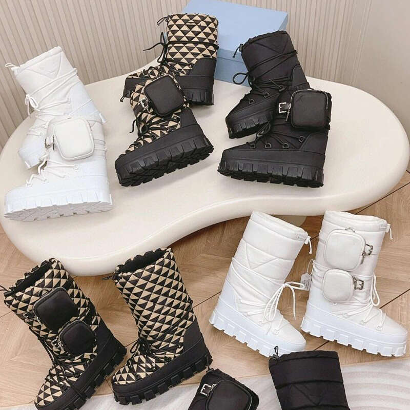 Luxury black Designer Snow boot Top Quality Nylon Gabardine Knee Boot Women Platform boots Chunky Winter Warm Fur triangle Knight Booties Casual Shoe with box