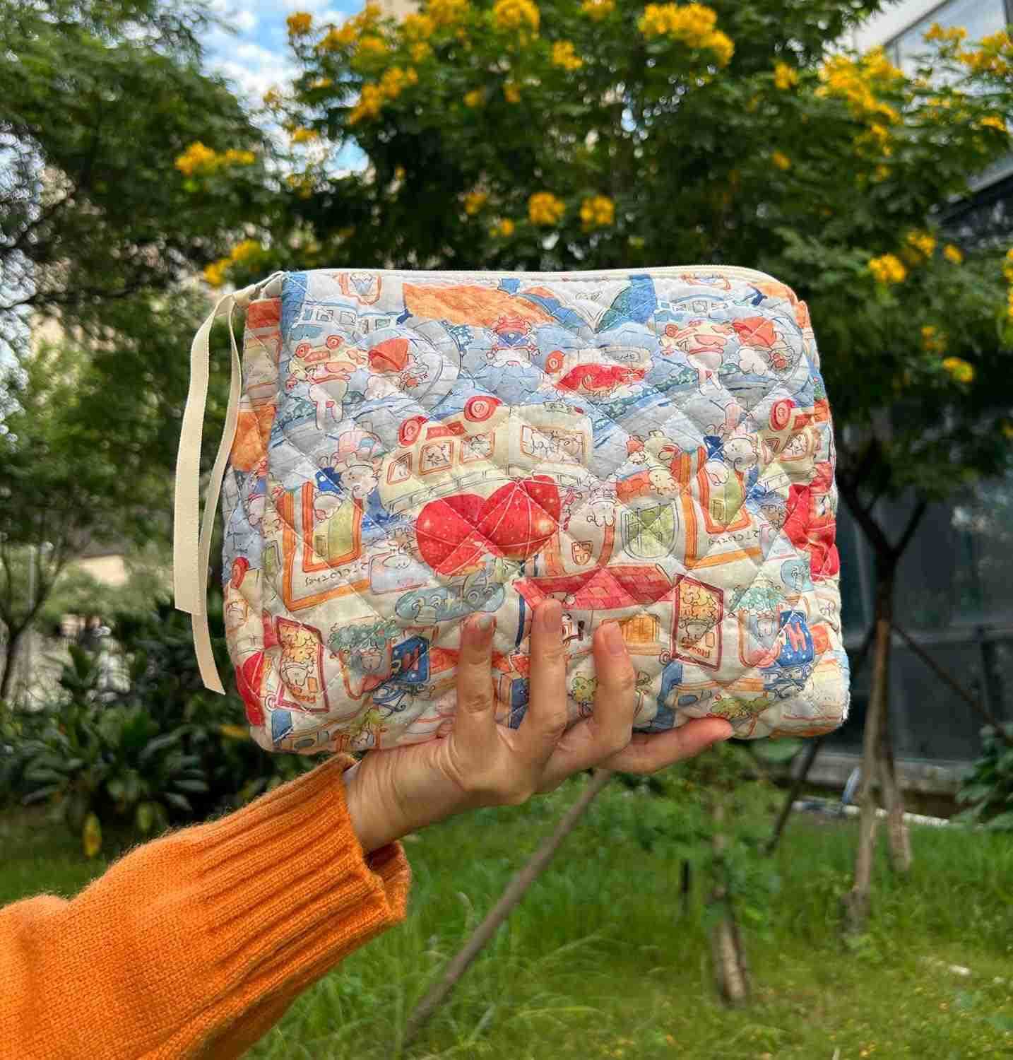 Quilted Makeup Bag Large Travel Zipper Soft Cosmetic Case for Women Girls Make UpCherry BeigeW250913