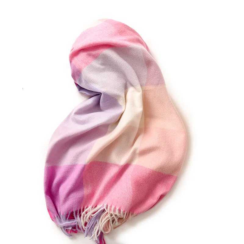 2025 New Egant Plaid Striped Scarf Wen Fashion Large Wrap Shawl Winter Warm Ladies Scarf Luxury Sty G250912