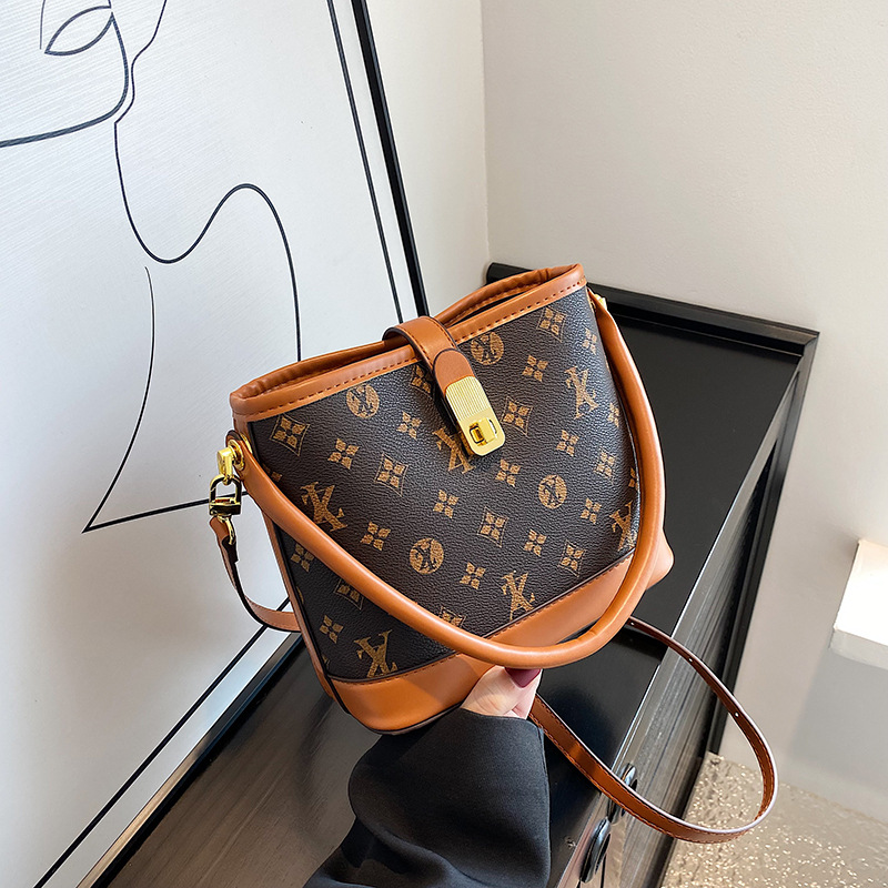 Autumn New Design Women Fashion Shoulder Bag Fashion Minimalist Premium Print Crossbody bag off-white coffee brown