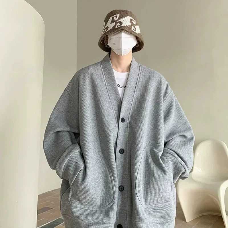 2024 New Korean Fashion Cardigan For Men Autumn Solid Color Y2K Streetwear Sweatshirts Man Casual Vintage Loose Jackets Sweaters W250905