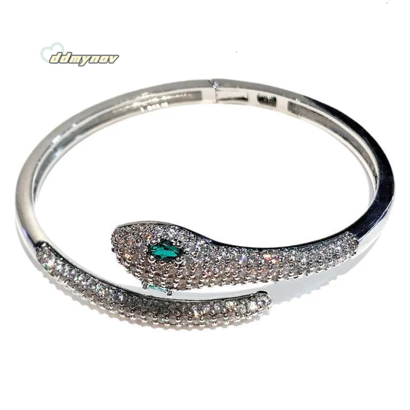 Brand Designer Jewelry European And American Fashion Exotic Green Open Snake Female Evil Eye Bracelet Retro Exaggerated Wholesale ddmynov