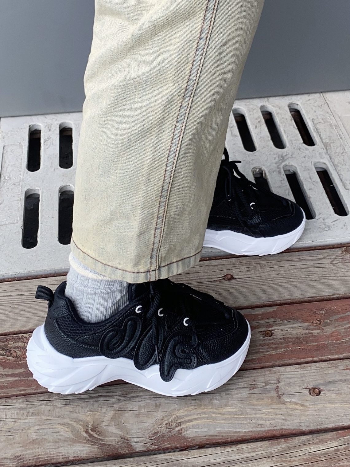 Dad Shoes Women's Autumn/Winter 2025 New Vintage Trendy Brand Versatile White Shoes Couple Sports Shoes soft sole sneakers Designer shoes