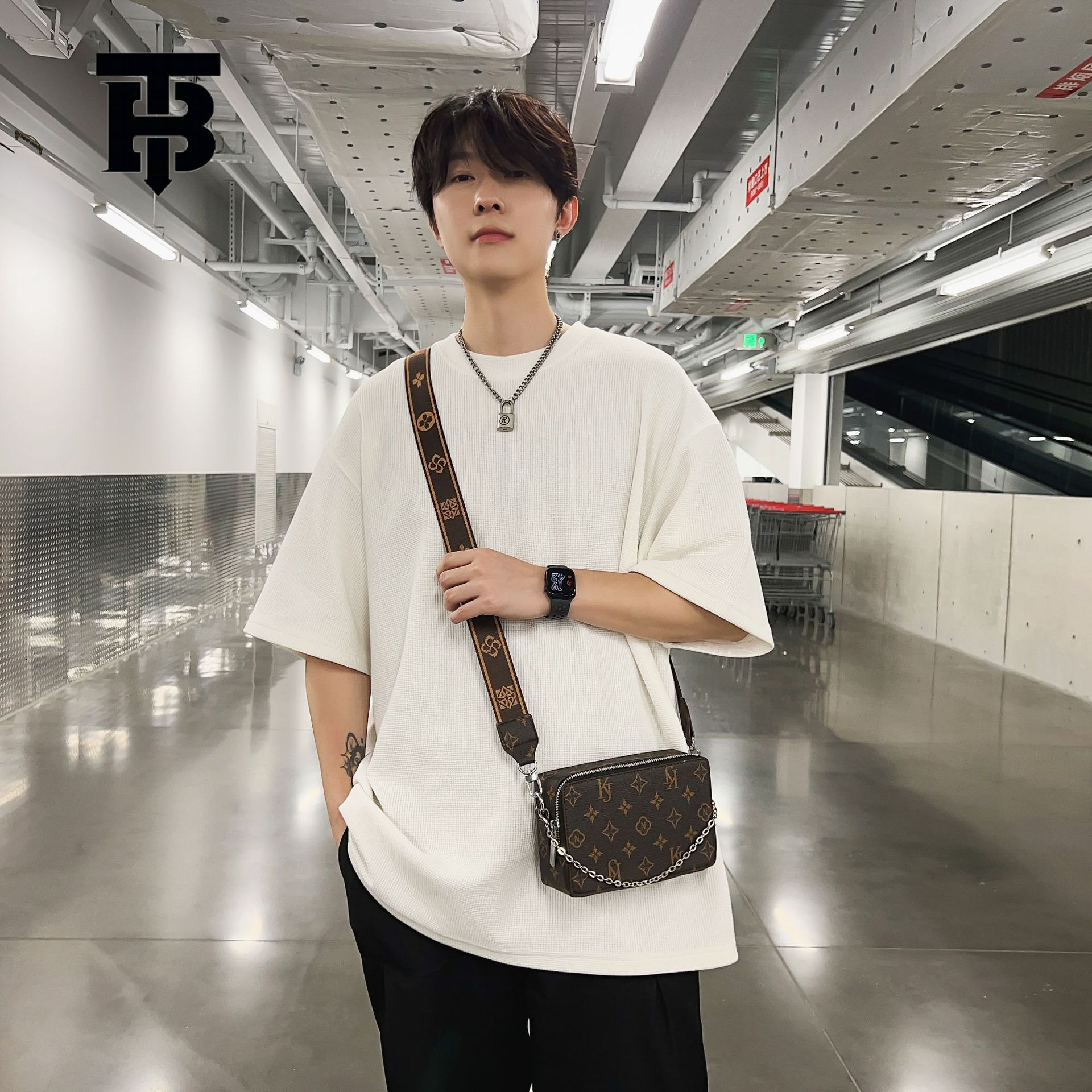 Luxury Bag Free Shipping Designer Bag Men's Crossbody Bag High-end New Leather Vintage Shoulder Bag Ins Trend Brand Bag Women Chain Small Crossbo